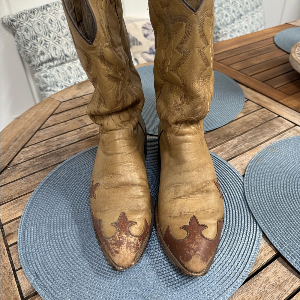 Tan and Brown Western Cowboy Boots